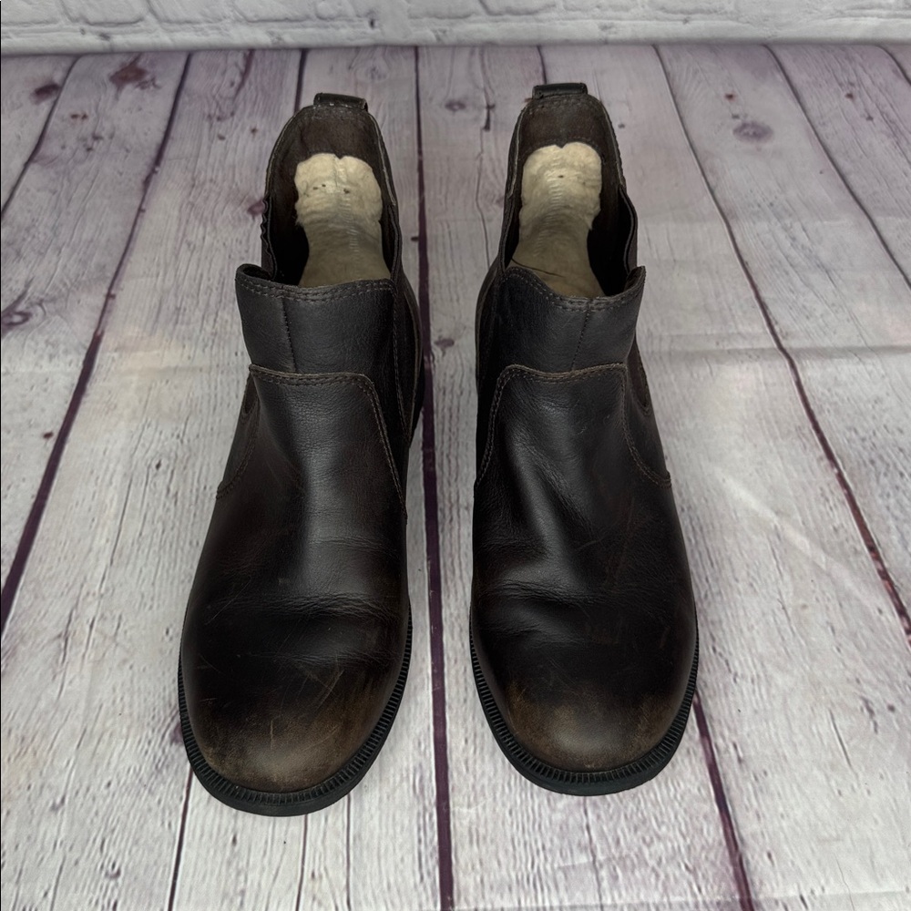 UGG 'Bonham III' Boot - Picture 2 of 10